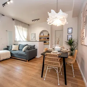 Appartamento 224 - Ma & Ma Luxury Apartment, 500metri Da Mare E Spiaggia, Vicino Baia Del Silenzio - Parcheggio Gratis Privato Incluso, Sestri Levante